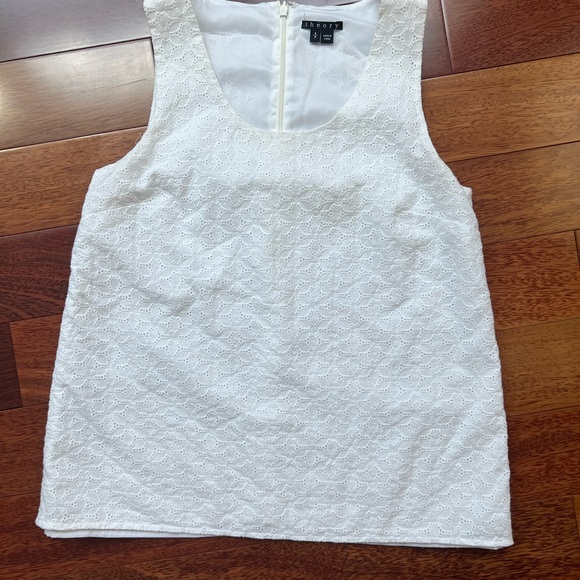 Theory white eyelet top - size small - euc - - Picture 4 of 6